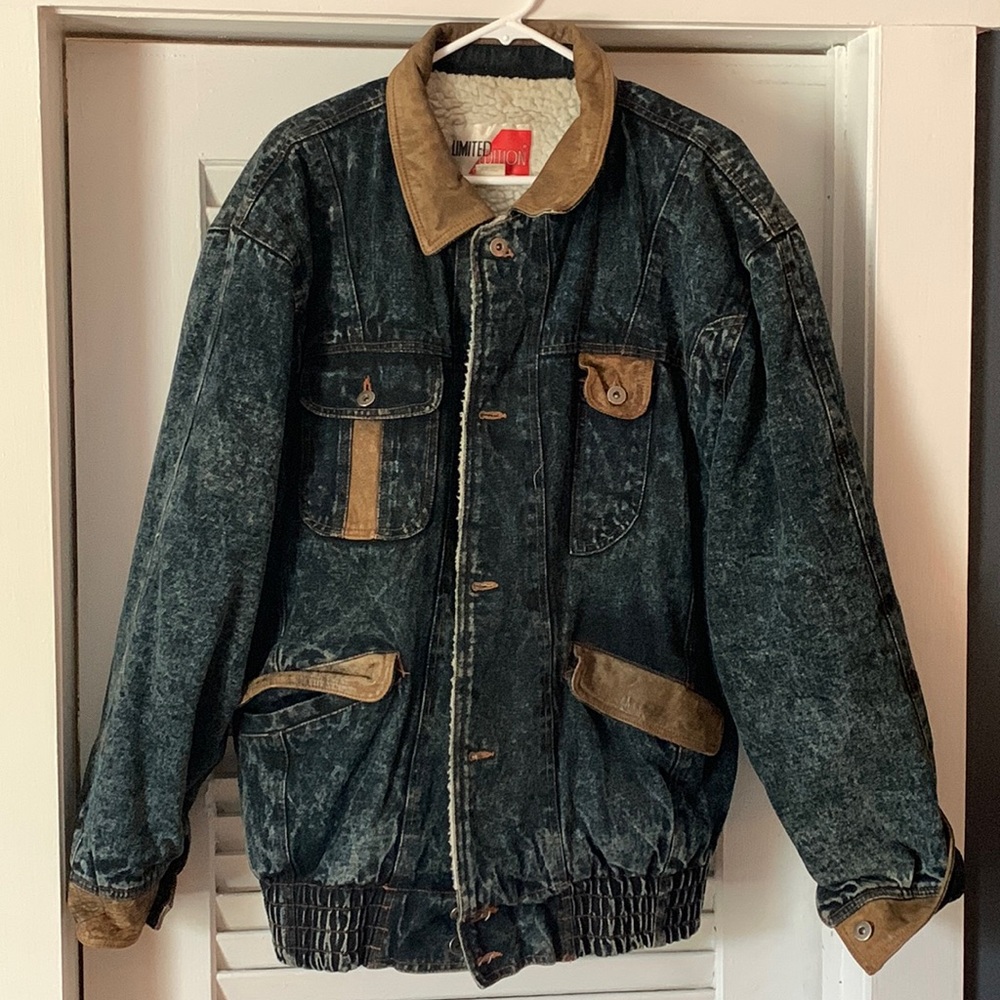 Vintage 90’s Acid Washed Sherpa Lined Denim Jacket